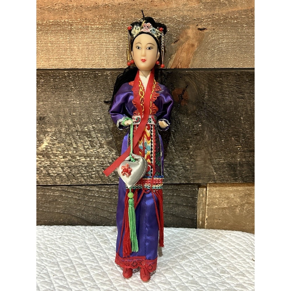 Vintage‎ Chinese Heritage Doll Collector's Item 10"